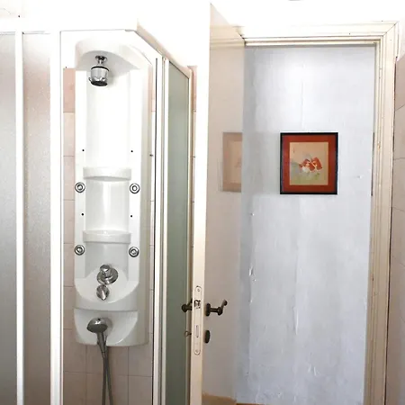 N272 - Numana, Meravigliosa Con Giardino E Vista Mare نومانا