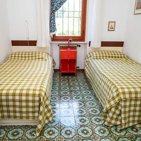 N272 - Numana, Meravigliosa Con Giardino E Vista Mare Numana