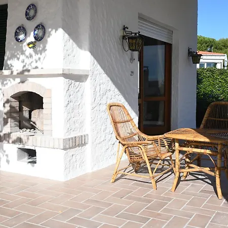 N272 - Numana, Meravigliosa Con Giardino E Vista Mare * نومانا