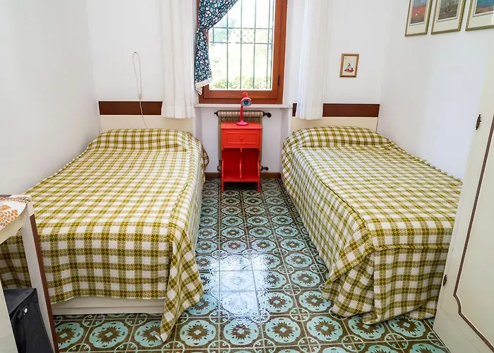 N272 - Numana, Meravigliosa Con Giardino E Vista Mare Numana